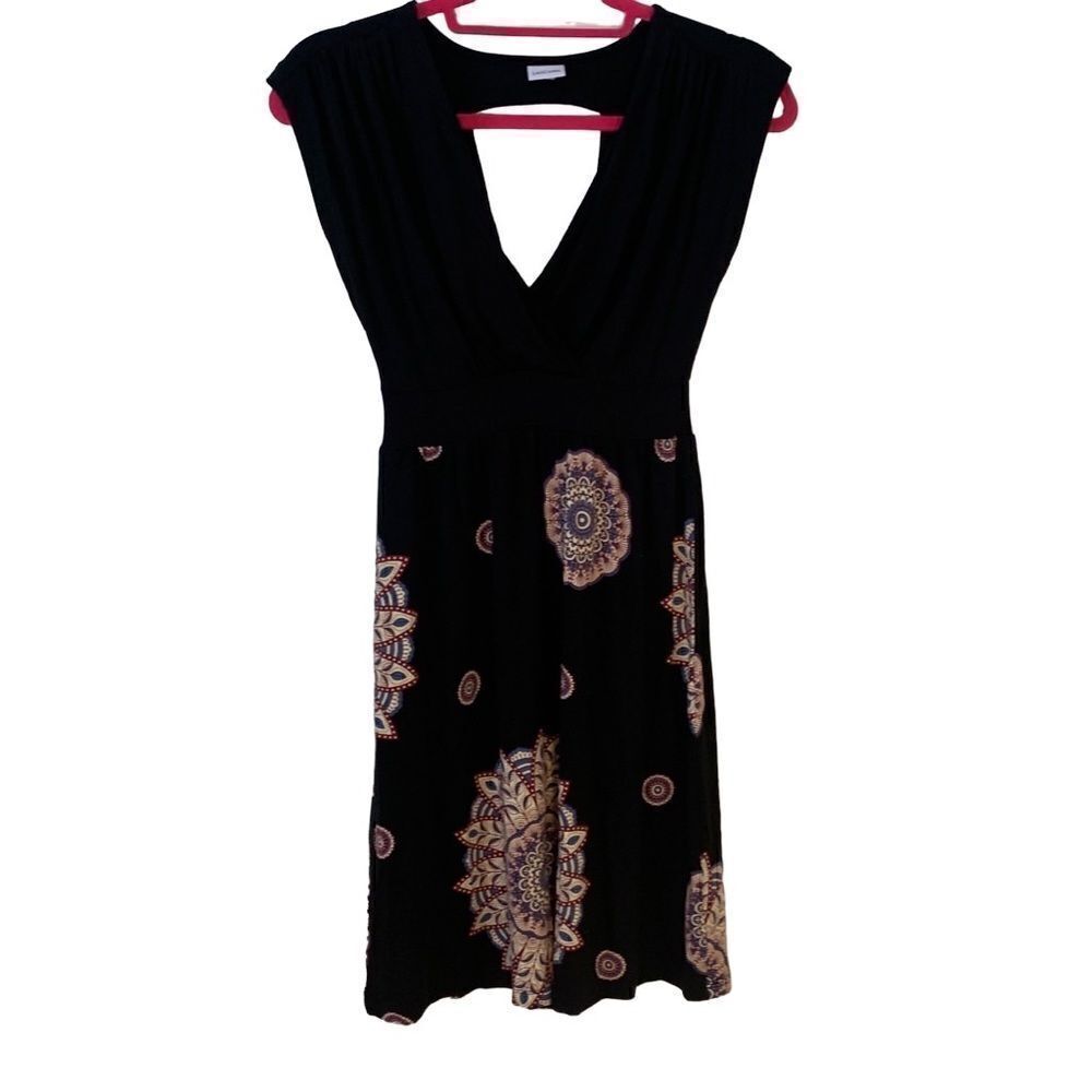 Lascana EUC black tank dress with blue/red designs! Size 2